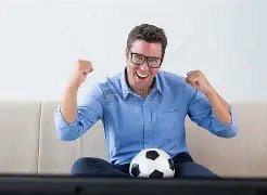 杨与里萨谢,合砍,老鹰大胜雄,九游会备用官网,九游会备用App,九游会互动,九游会登录,九游会中心